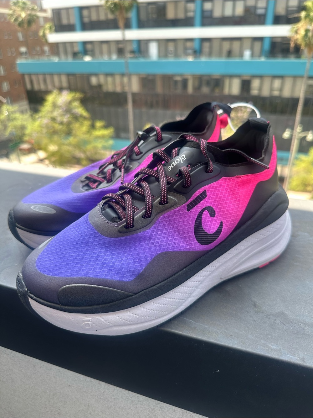 Clove Supercush™ Alto in Black / Purple / Pink, Women’s 8 - Like New (Tried On)
